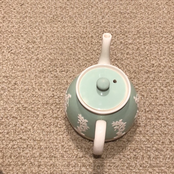 Tea pot - Picture 3 of 3